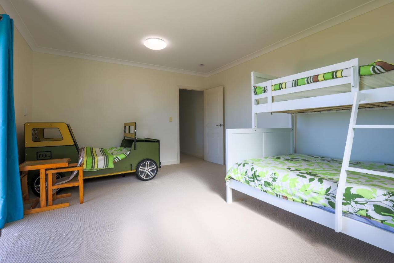 Beautiful With Breath-taking Views Mt Tamborine Eagle Heights